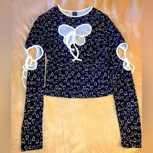 Long-sleeved Heart Print Butterfly Cut-out Crop Top